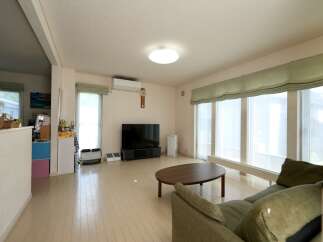 For Sale in Kitanominecho with 4 Bedrooms