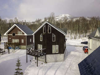 For Sale in Soga with 3 Bedrooms