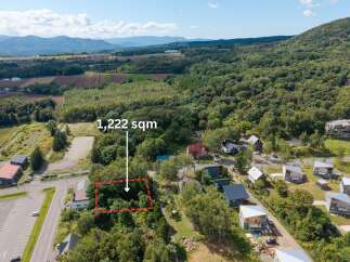Discover this prime 1,222 sqm plot of land, perfect for building your dream home or investment property.