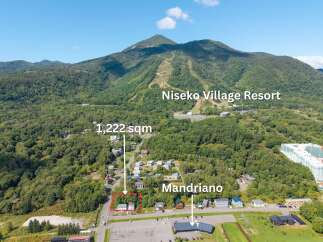 Discover this prime 1,222 sqm plot located in the sought-after Mandriano area, offering a fantastic opportunity for development.