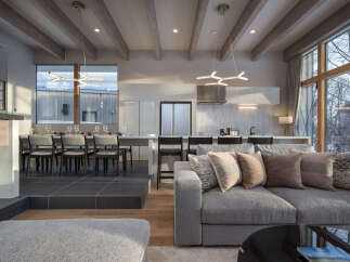 Chalet in Kabayama with 3 Beds and 3 Bathrooms