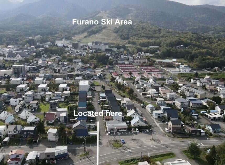 Discover this charming property located in the heart of Furano, Japan, offering a prime location with stunning mountain views.