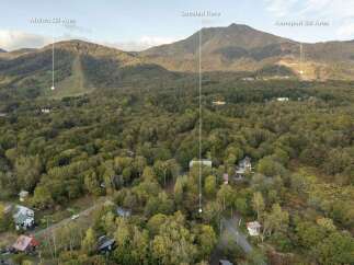 Discover this stunning property nestled amidst the serene natural beauty of Niseko, Japan.