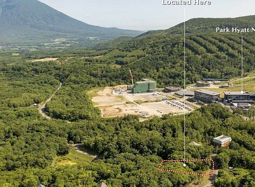 Discover your dream property nestled in the serene Niseko region, offering breathtaking views of the majestic Mount Niseko-Annupuri.