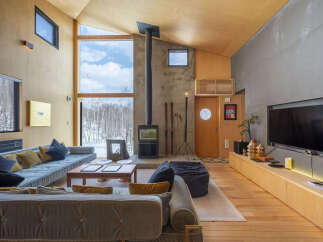 Chalet for sale in Higashiyama with 4 Bedrooms and 3 Bathrooms