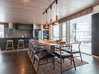 Chalet in Niseko Hirafu with 8 Bedrooms and 6 Bathrooms