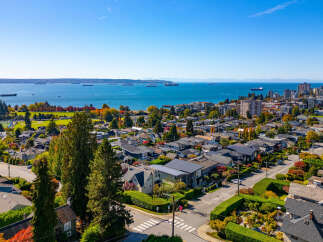 Experience breathtaking panoramic views of the ocean and city skyline from this stunning property.