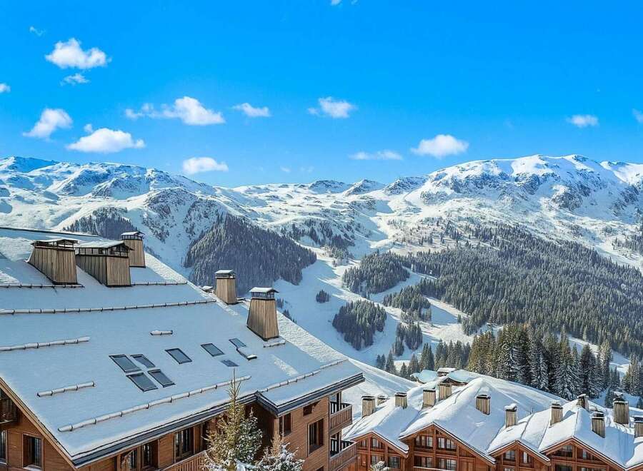 Experience the ultimate alpine lifestyle with this stunning ski-in/ski-out property, offering breathtaking panoramic views of snow-capped mountains and pristine ski slopes.