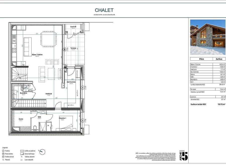 Discover this spacious chalet featuring a generous 46.