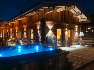 Chalet in La Clusaz with 8 Bedrooms