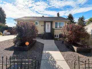 For Sale in Vernon with 4 Bedrooms