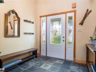For Sale in Blue Mountains with 3 Beds and 3 Bathrooms