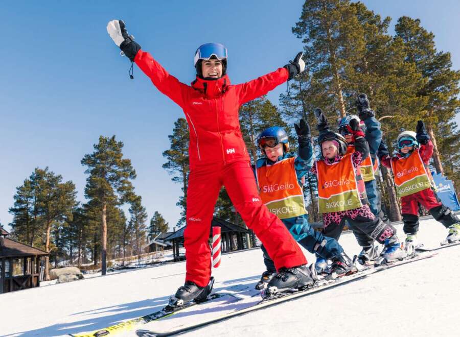 Experience the joy of winter with this ski resort property, perfect for families and ski enthusiasts.