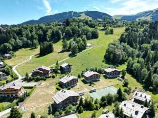 Apartment in Megeve with 3 Beds and Ski in/Ski out