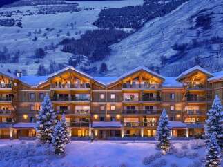Apartment for sale in Les Deux Alpes with 2 Bedrooms and Ski in/Ski out