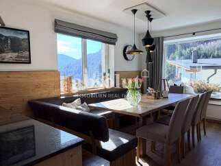 Exclusive holiday home for appr. 12 people, in prime location close to the ski area in Zell am See