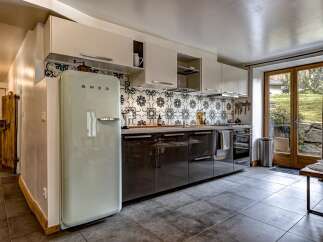 CHAMONIX - A bright, modern apartment with private terrace