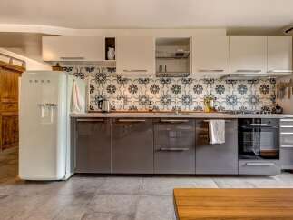 CHAMONIX - A bright, modern apartment with private terrace