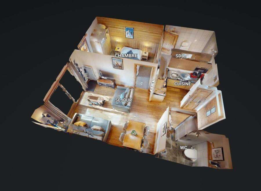 Discover this charming apartment featuring a cozy living room (SEJOUR) perfect for relaxation, a well-appointed kitchen (CUISINE), and a comfortable bedroom (CHAMBRE).