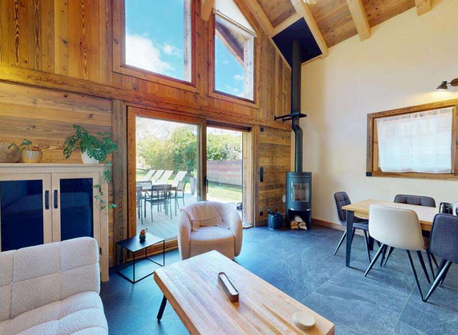 Experience rustic charm and modern comfort in this beautifully appointed living space.