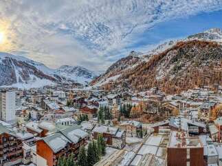 Apartment in Val D Isere with 4 Bedrooms