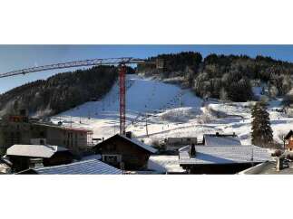 Apartment in Morzine with 2 Bedrooms and Ski in/Ski out