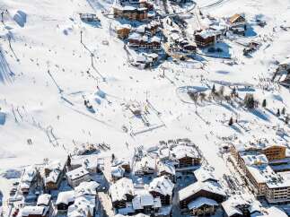 Chalet for sale in Val D Isere with 7 Beds