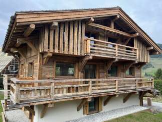 Chalet for sale in Megeve with 4 Beds