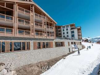 Apartment in Alpe D Huez with 2 Beds and Ski in/Ski out