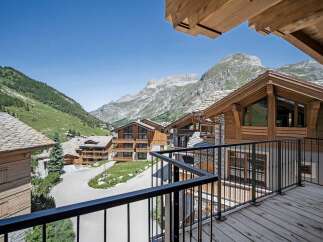 Chalet in Val D Isere with 5 Beds and Ski in/Ski out