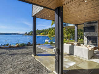 Experience luxurious waterfront living with this stunning property offering breathtaking ocean views and direct water access.