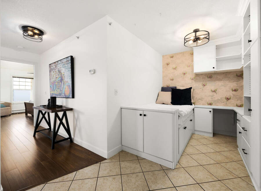 Discover a versatile space designed for comfort and functionality.