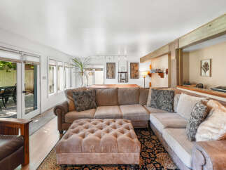 Step into this inviting living space, perfect for relaxation and entertainment.
