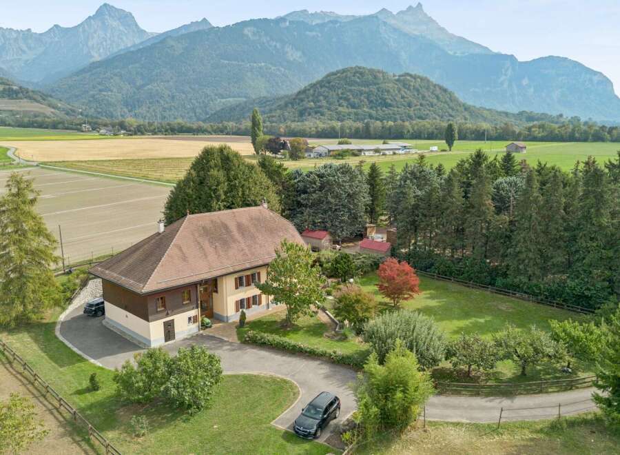 Nestled amidst rolling hills and majestic mountains, this charming property offers a serene escape.