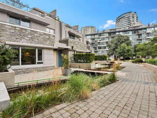 For Sale in Vancouver with 3 Bedrooms and 3 Bathrooms