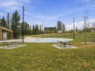 Discover this beautifully designed park, perfect for community gatherings and outdoor enjoyment.