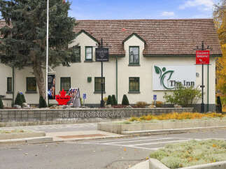 Discover The Inn on Officers' Garden, a charming property offering a welcoming atmosphere and excellent amenities.