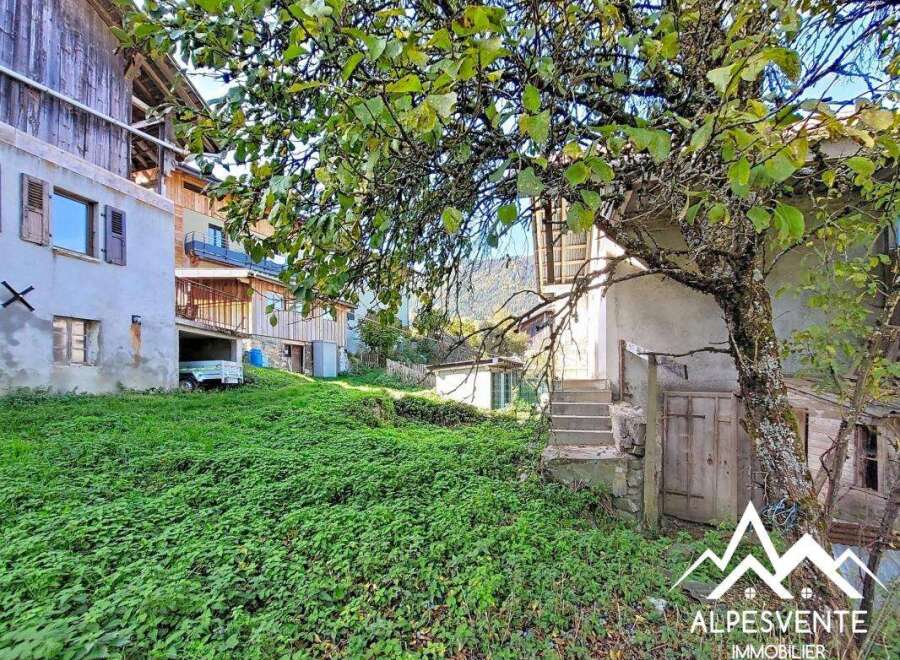Discover this charming property nestled in a serene mountain setting, perfect for those seeking tranquility and natural beauty.
