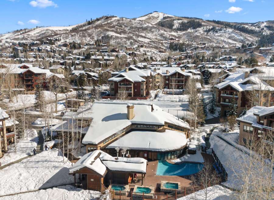 Experience luxury mountain living in this stunning property, perfect for a ski getaway.