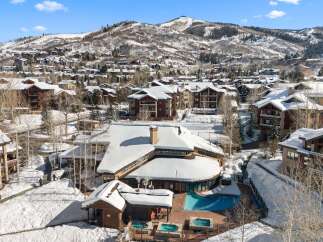 Experience luxury mountain living in this stunning property, perfect for a ski getaway.