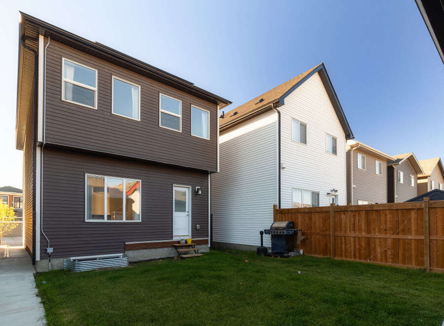 Discover this charming property featuring a spacious backyard perfect for outdoor entertaining.