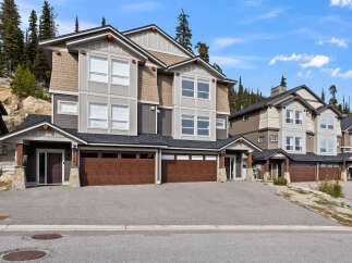 For Sale in Big White with 3 Beds and 4 Bathrooms