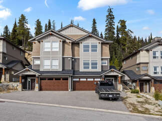 For Sale in Big White with 3 Beds and 4 Bathrooms