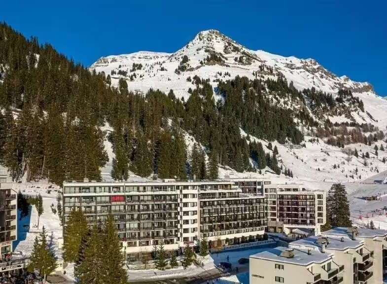 Apartment in Araches-la-Frasse - Image 2