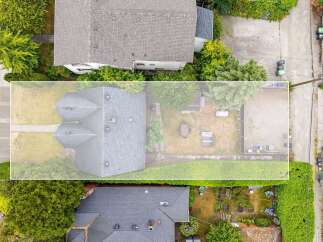 For Sale in Vancouver with 5 Beds