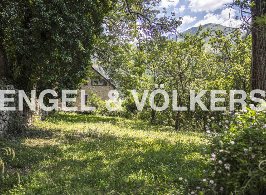 Discover tranquility in this idyllic mountain setting.