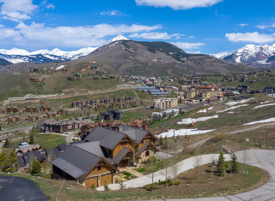 Luxury mountain home with stunning views.