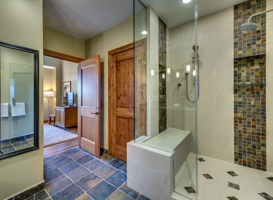 Step into luxury with this stunning bathroom.