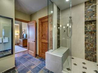 Step into luxury with this stunning bathroom.