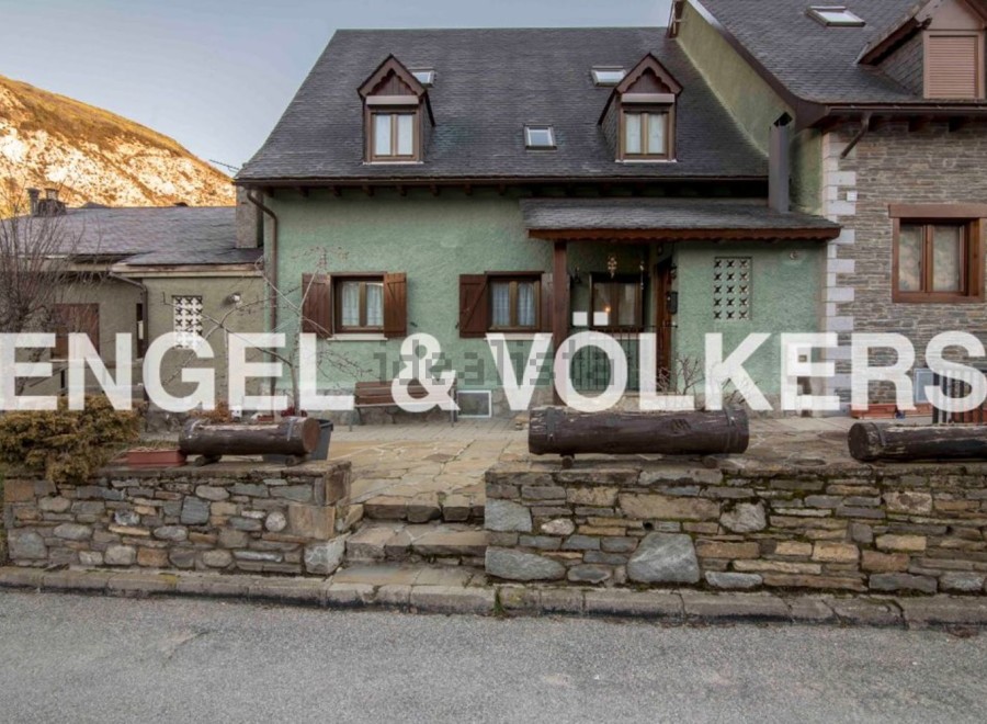 Charming stone house nestled in the mountains, offering tranquility and breathtaking views.